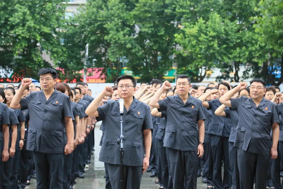 探秘礼让行人是否该取消?专家这样说,众多车主有苦难言,挖掘冷门知识,满足好奇心